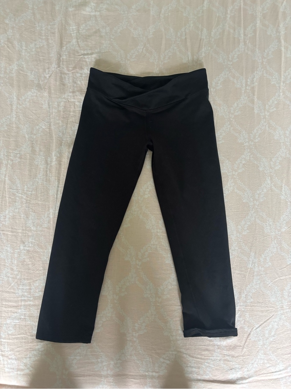Fabletics Black Capri Leggings